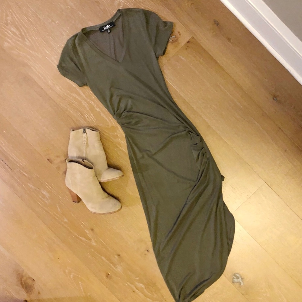 Lulus XS green dress with slit.